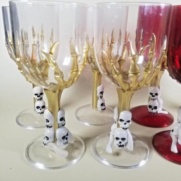 Halloween Goblet Plastic Skull Claw Glasses Halloween Party Red Gold Lot of 8 - Picture 3 of 13